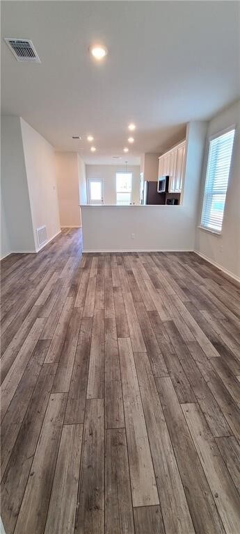 Building Photo - 640 Pepperbark Loop