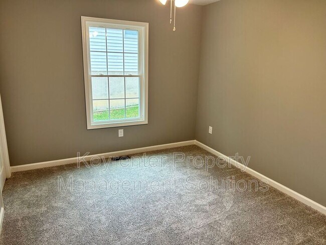 Building Photo - 905 Gardner St