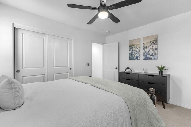 Building Photo - 52233 Rosewood Ln