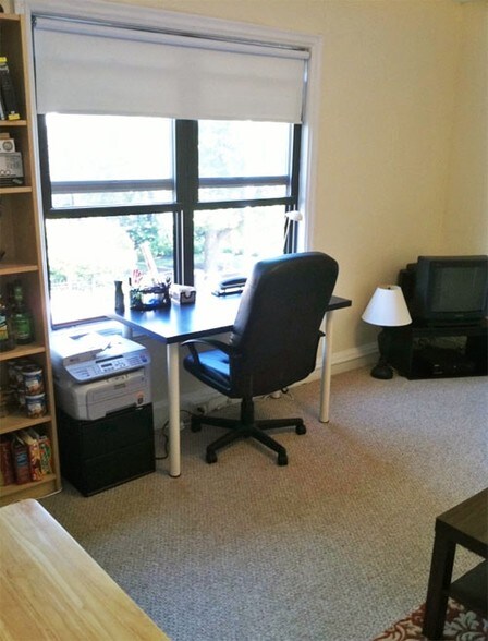 Bedroom - Longfellow Apartments