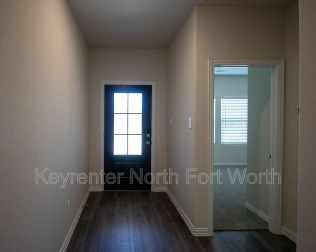 Building Photo - 2106 Dunbar Dr
