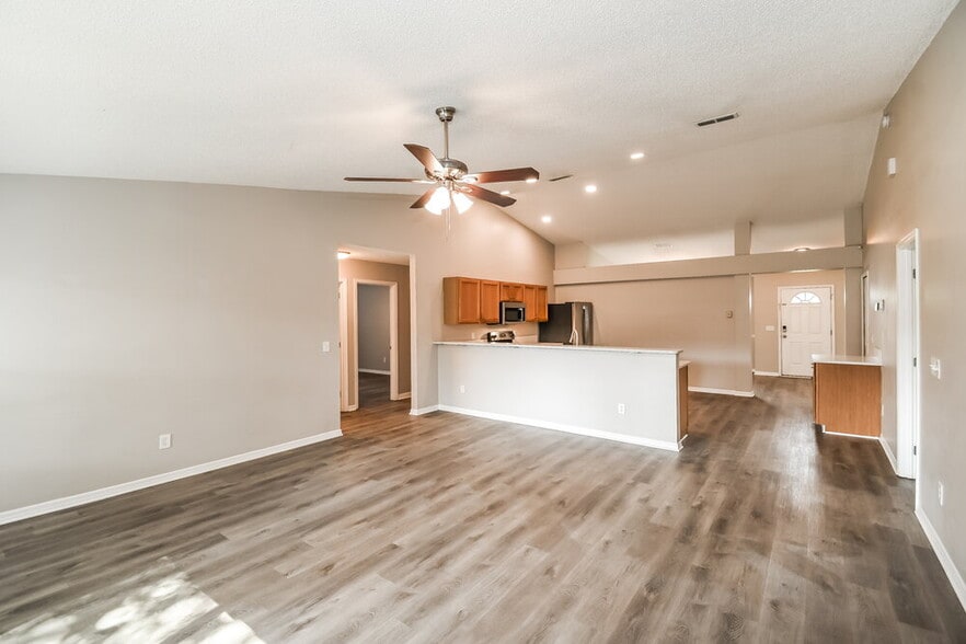 Building Photo - 1531 Eddings Grove Ln
