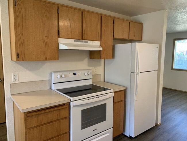 Building Photo - 4 bedroom 2 bath home on quiet street in Hillsboro near Intel