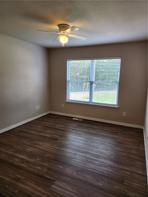 Building Photo - 123 Granshire Dr