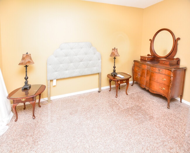 Building Photo - Furnished James Island Condo