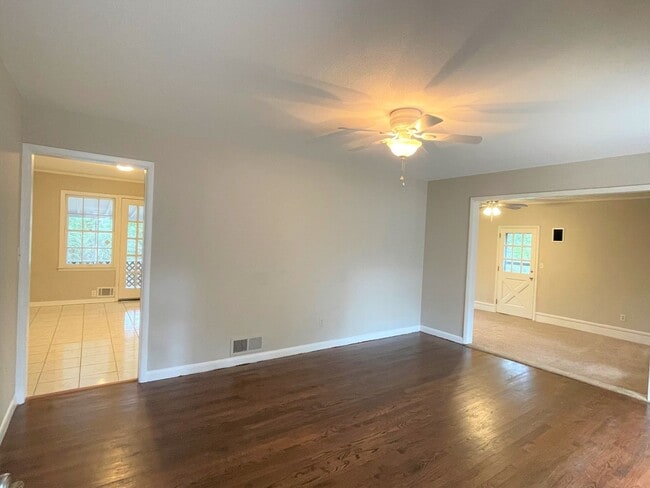 Building Photo - West Athens 4br House for Rent