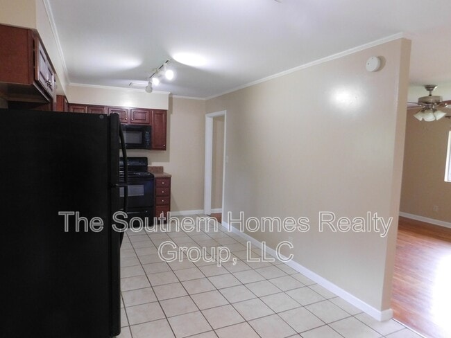 Building Photo - 1412 Tellico Ave