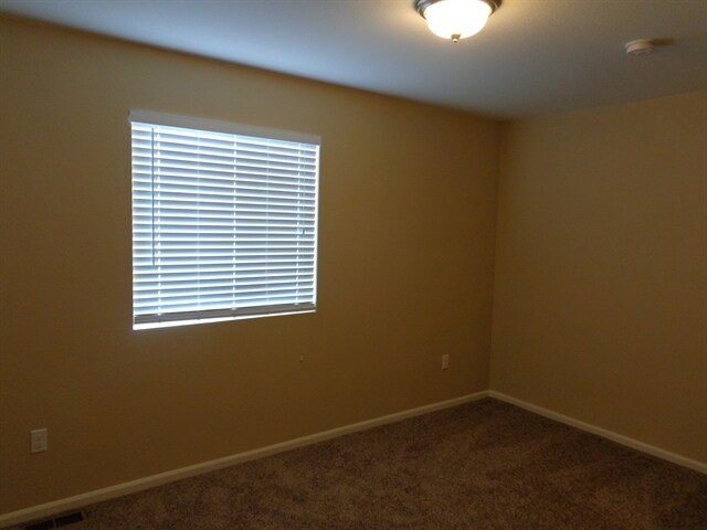 Building Photo - 5550 N Lisbon St