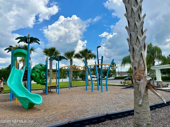 Building Photo - 8135 Cape Fox Dr