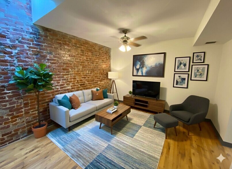 Building Photo - 838 Huntington Ave