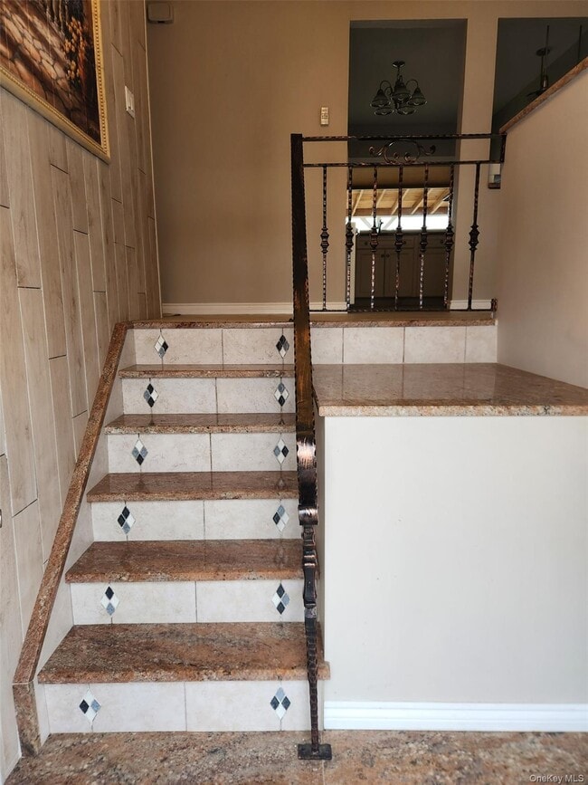 Building Photo - 415 West Dr