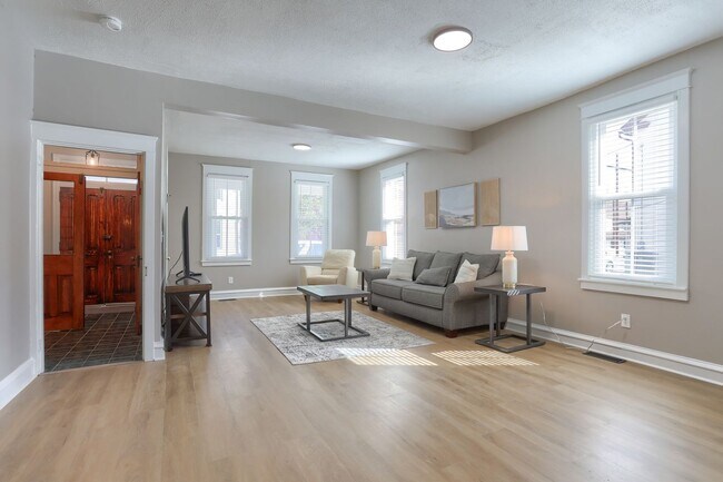 Building Photo - 1232 Lafayette St