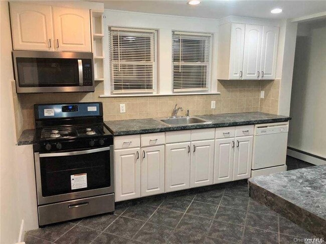 Building Photo - 1 Allen St