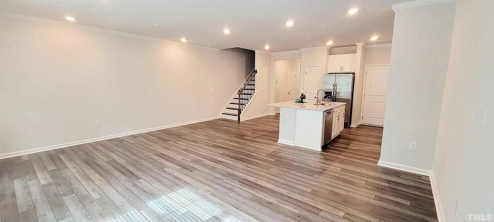 Building Photo - 304 Hazy Hills Ln