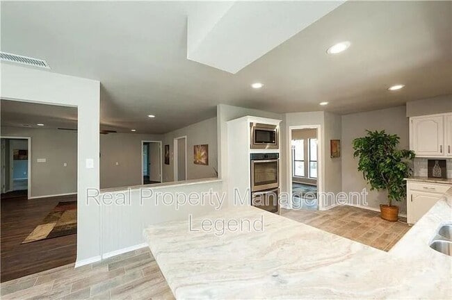 Building Photo - 509 Indian Creek Dr