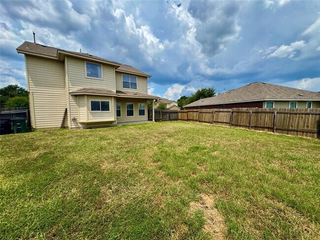 Building Photo - 108 Dove Song Dr
