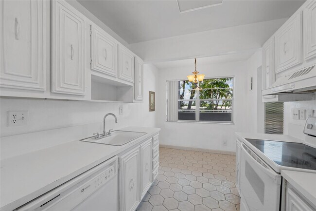 Building Photo - 8105 NW 61st St