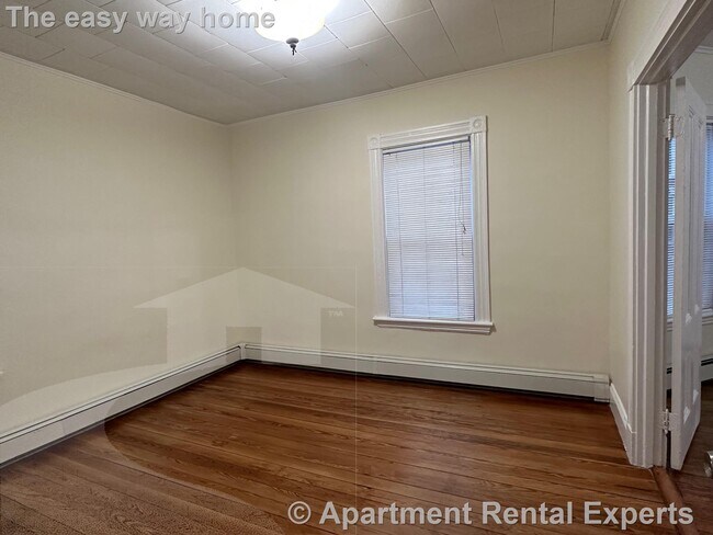 Building Photo - 36-38 Princeton St Unit #2