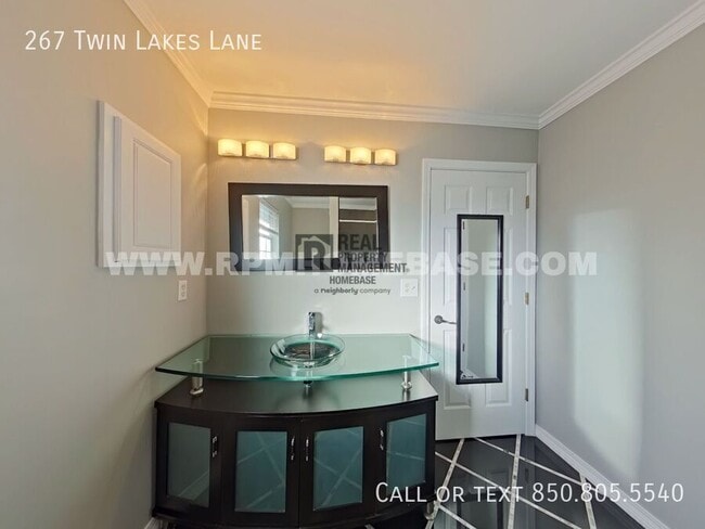Building Photo - 267 Twin Lakes Ln