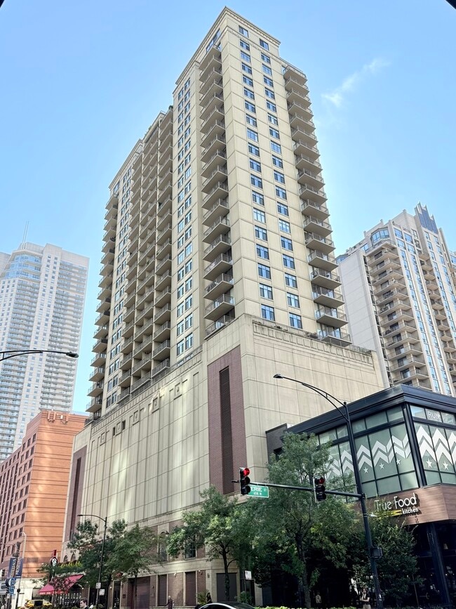 Building Photo - 630 N State St