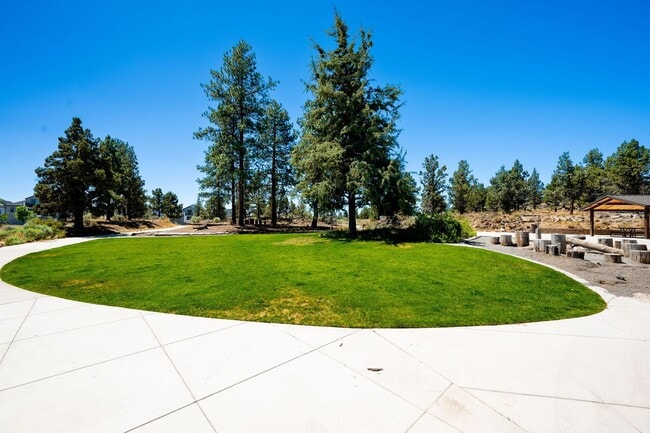 Building Photo - 20561 SE Evian Ave