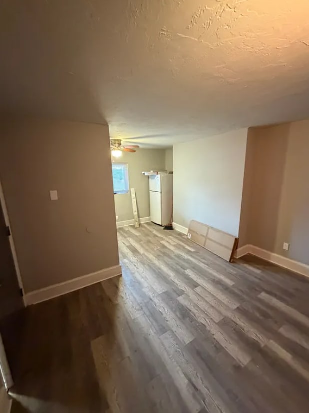 Building Photo - 1320 W Sycamore St