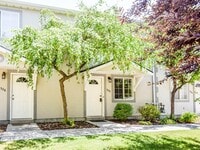 Building Photo - 105 Penhurst Pl