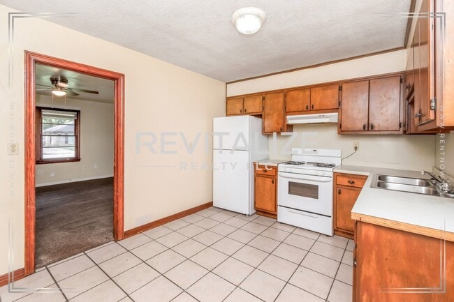 Building Photo - 1815 Ogburn Ave