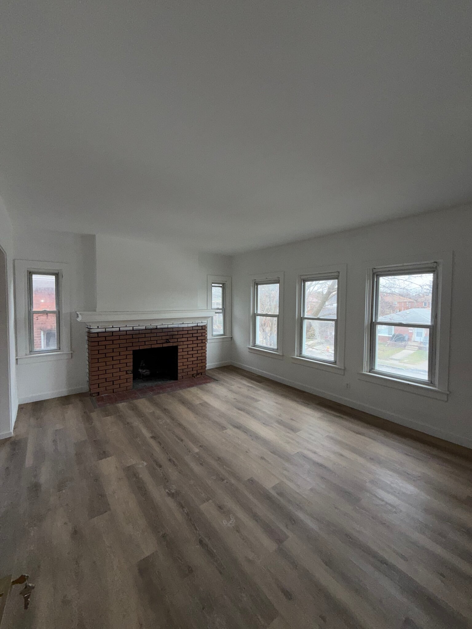 Common area - 16175 Fairfield St