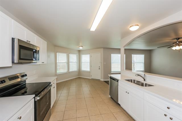 Building Photo - 111 Watering Hole