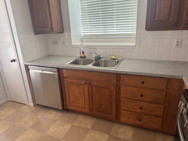 Building Photo - 11922 Sulphur Springs Dr