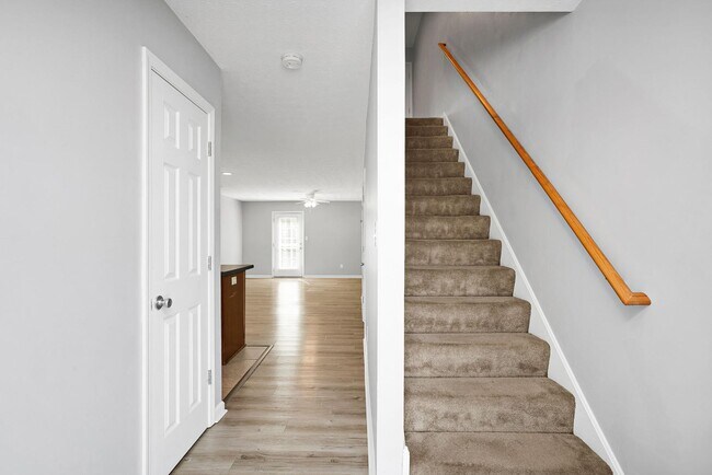 Building Photo - 6694 S Wilson Rd