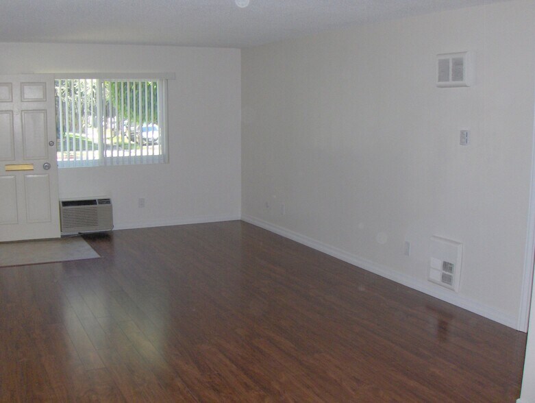 Building Photo - 1807 Fremont Ave