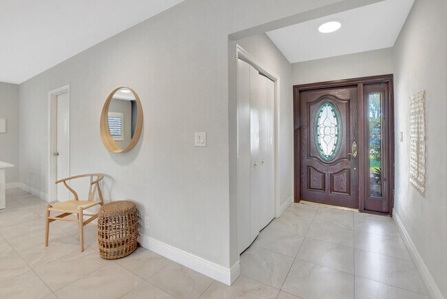 Building Photo - 1300 SW 13th St