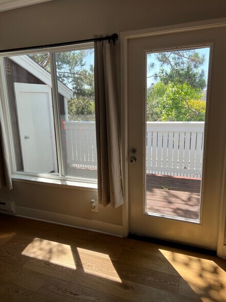 Building Photo - 26 Bayside Ct