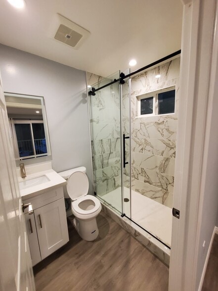 Building Photo - 1495 Allenford Ave