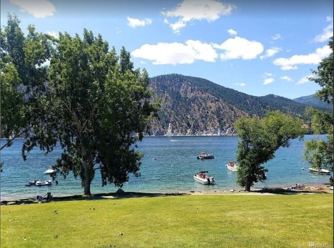 Building Photo - 113 Chelan View Dr
