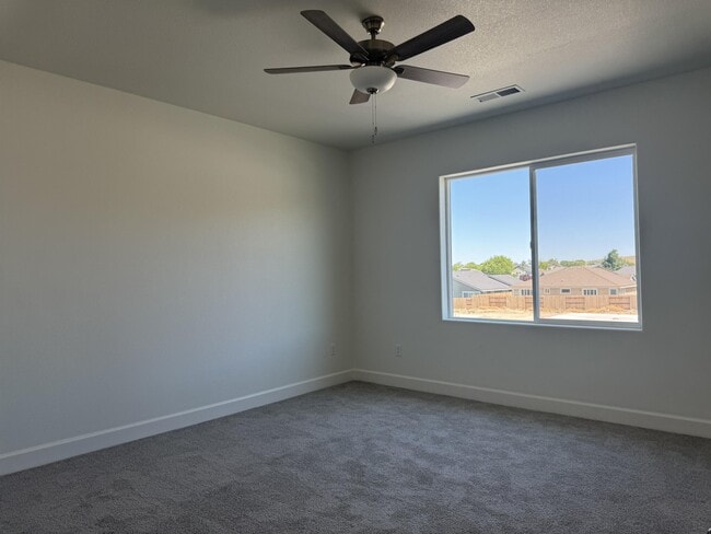Building Photo - 900 Agate Way