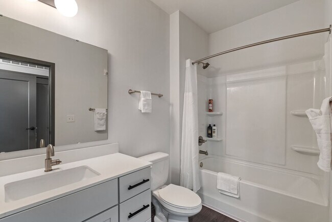 Building Photo - 6160 N Rural St