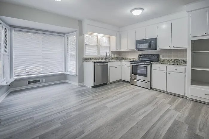 Building Photo - 1501 Blackbird Dr