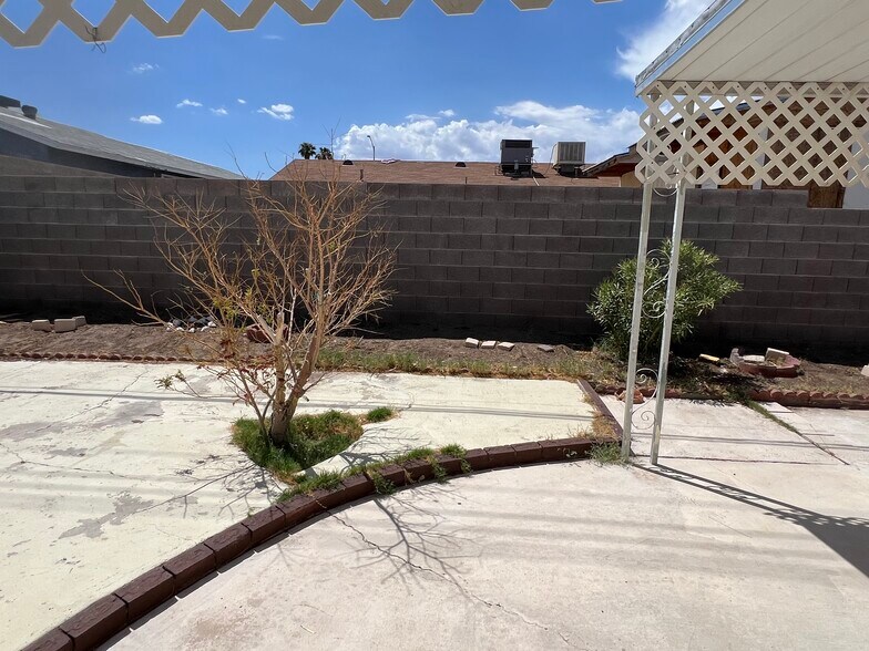 Building Photo - 252 Mojave Ln