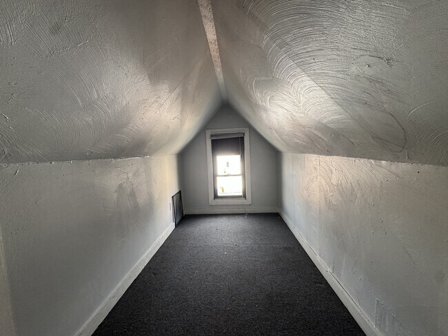 Building Photo - 124 Fayette St