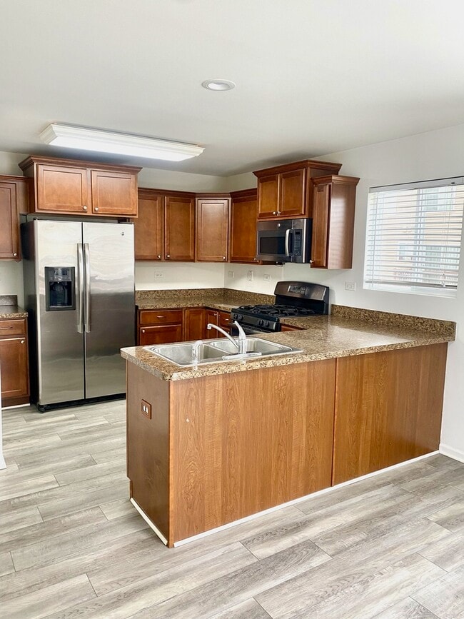 Building Photo - 308 Niagara Dr