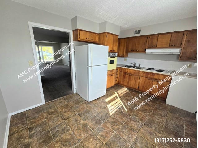 Building Photo - 6037 W 25th St