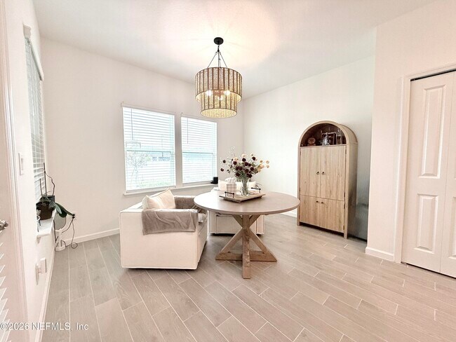 Building Photo - 9797 Giada Dr