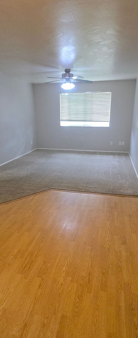 Building Photo - Charming 2-bedroom, 1-bathroom home locate...