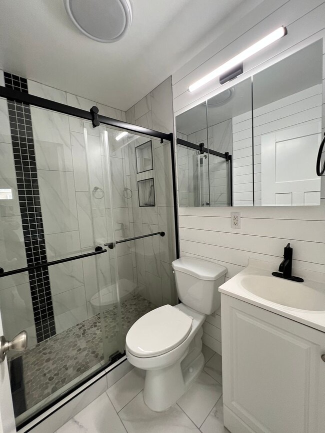 Building Photo - 2 Bed 1 Bath Home w/ Huge Shop For Rent!!!
