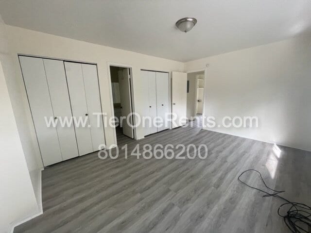 Building Photo - NO DEPOSIT option available for qualified ...