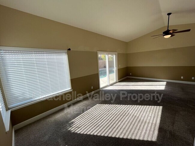 Building Photo - 77597 Carinda Ct