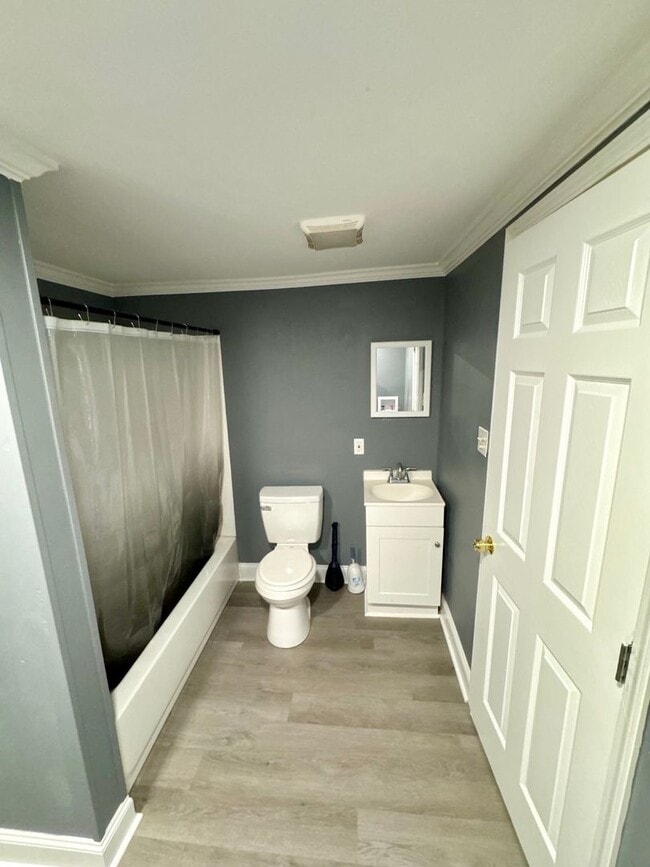 Building Photo - Discover 1501 ½ Clover Street!